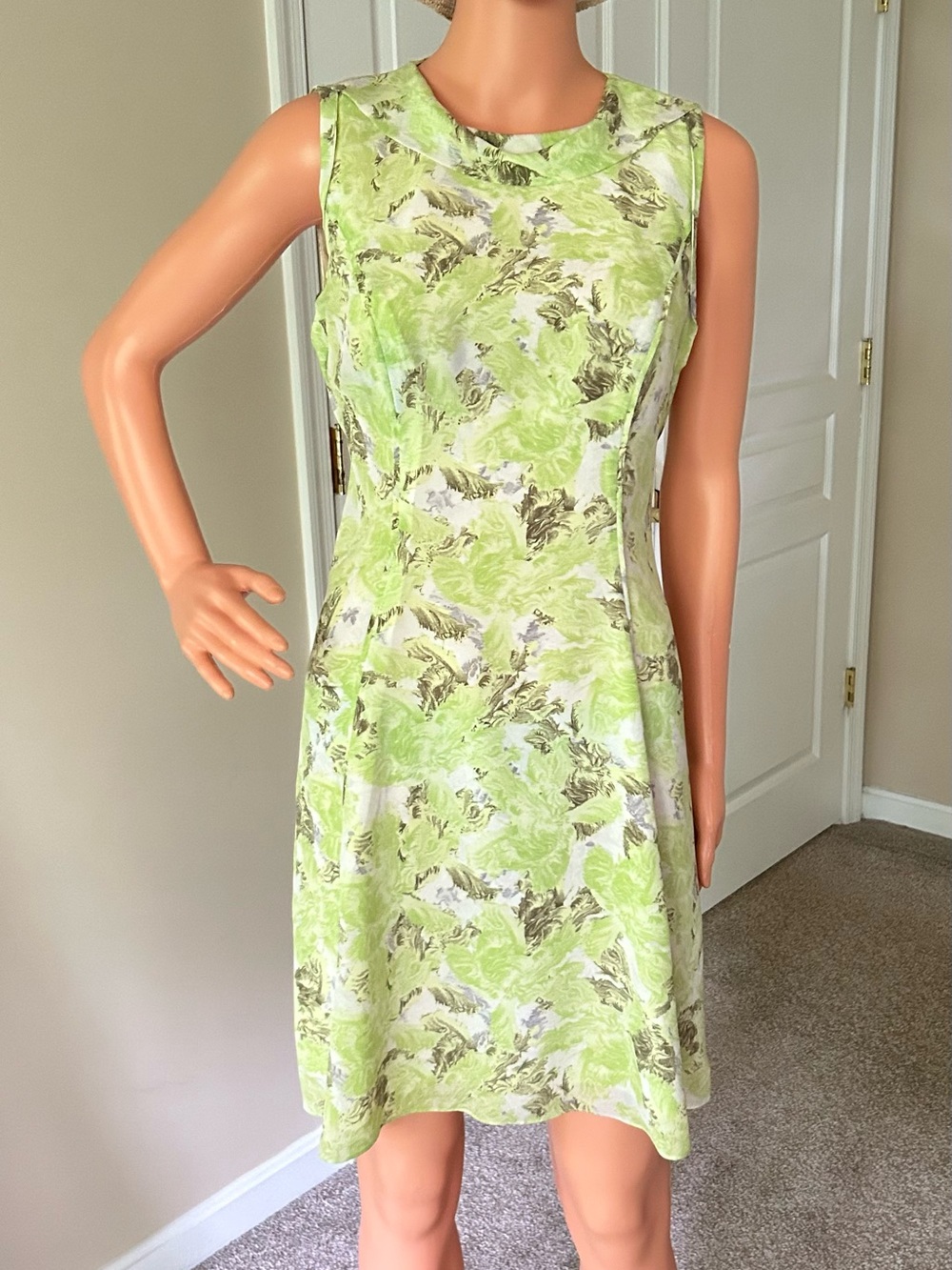 Reiss Light Green Floral Sleeveless midi Dress